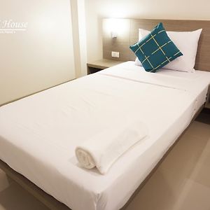 Chambre Juste Pour Femmes Dortoir
